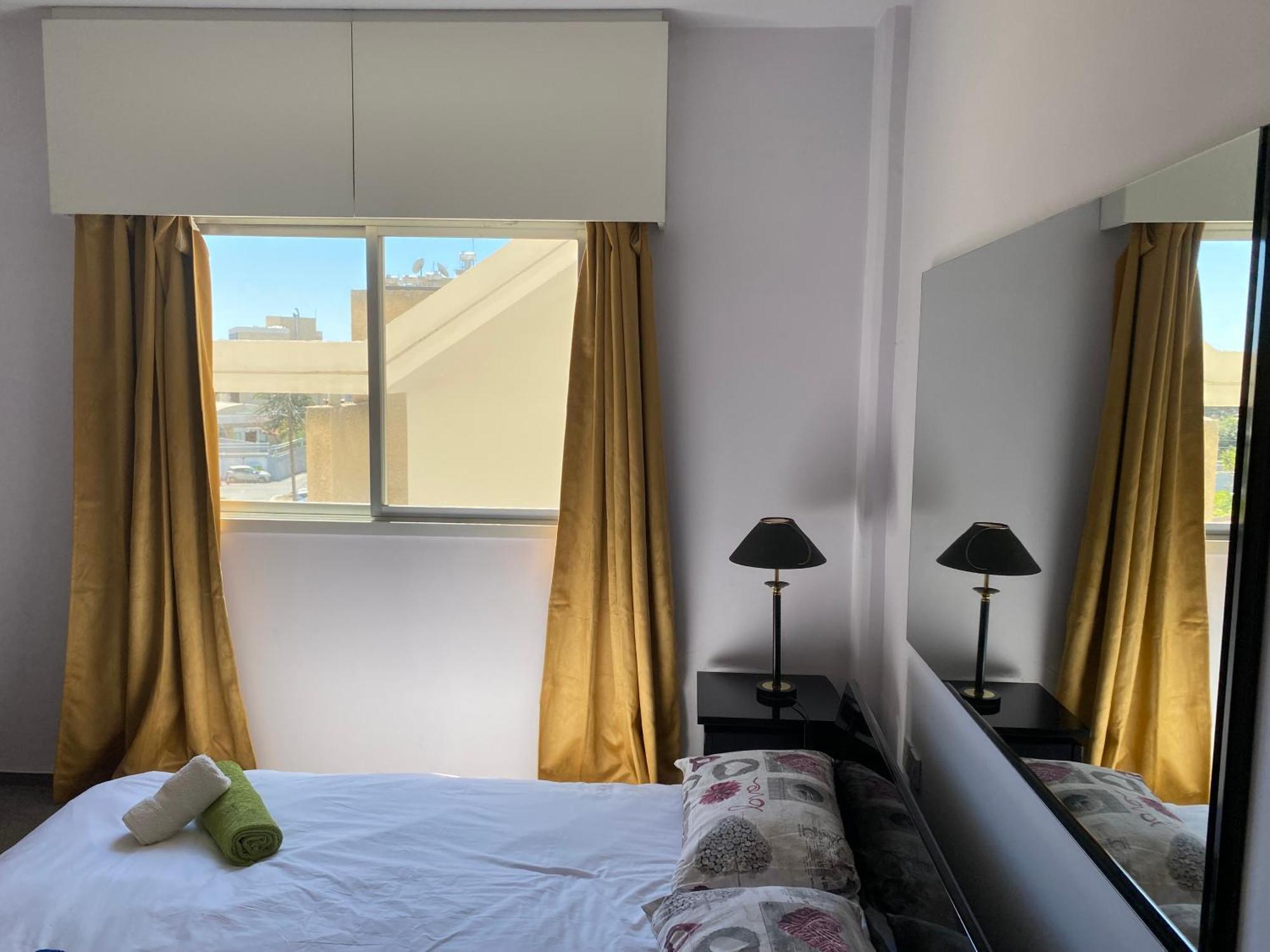 Private Room In A Shared Flat At Best Location ليماسول المظهر الخارجي الصورة